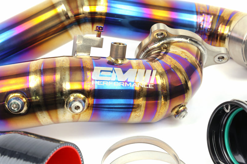 Load image into Gallery viewer, EM BMW B58 F-Series GEN 1 CHARGE AIR COOLER MANIFOLD WITH CHARGE COOLER WATER RADIATOR ‘BLACK'