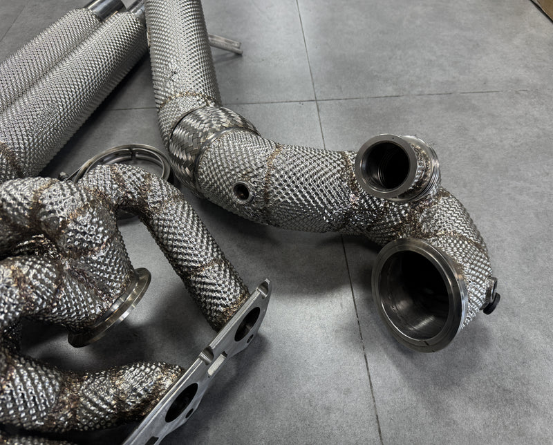 Load image into Gallery viewer, Version 2024 RS3/TTRS 2.5T EA855 Manifold With Downpipe And Midpipe-A Clearance Sale
